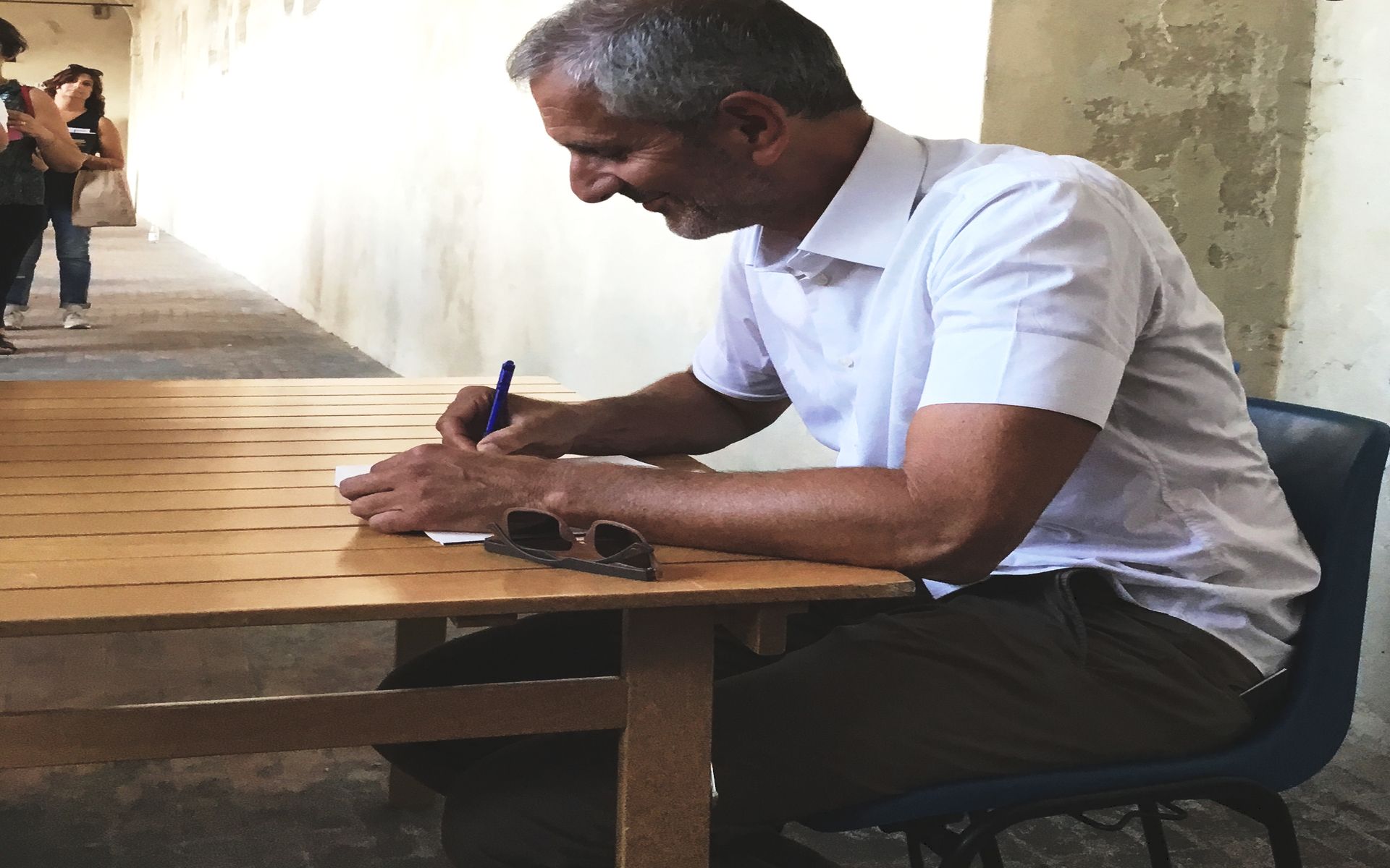 L’onda di Carofiglio